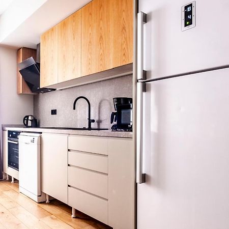 Charming Flat With Central Location In Beyoglu Istanbul Bagian luar foto
