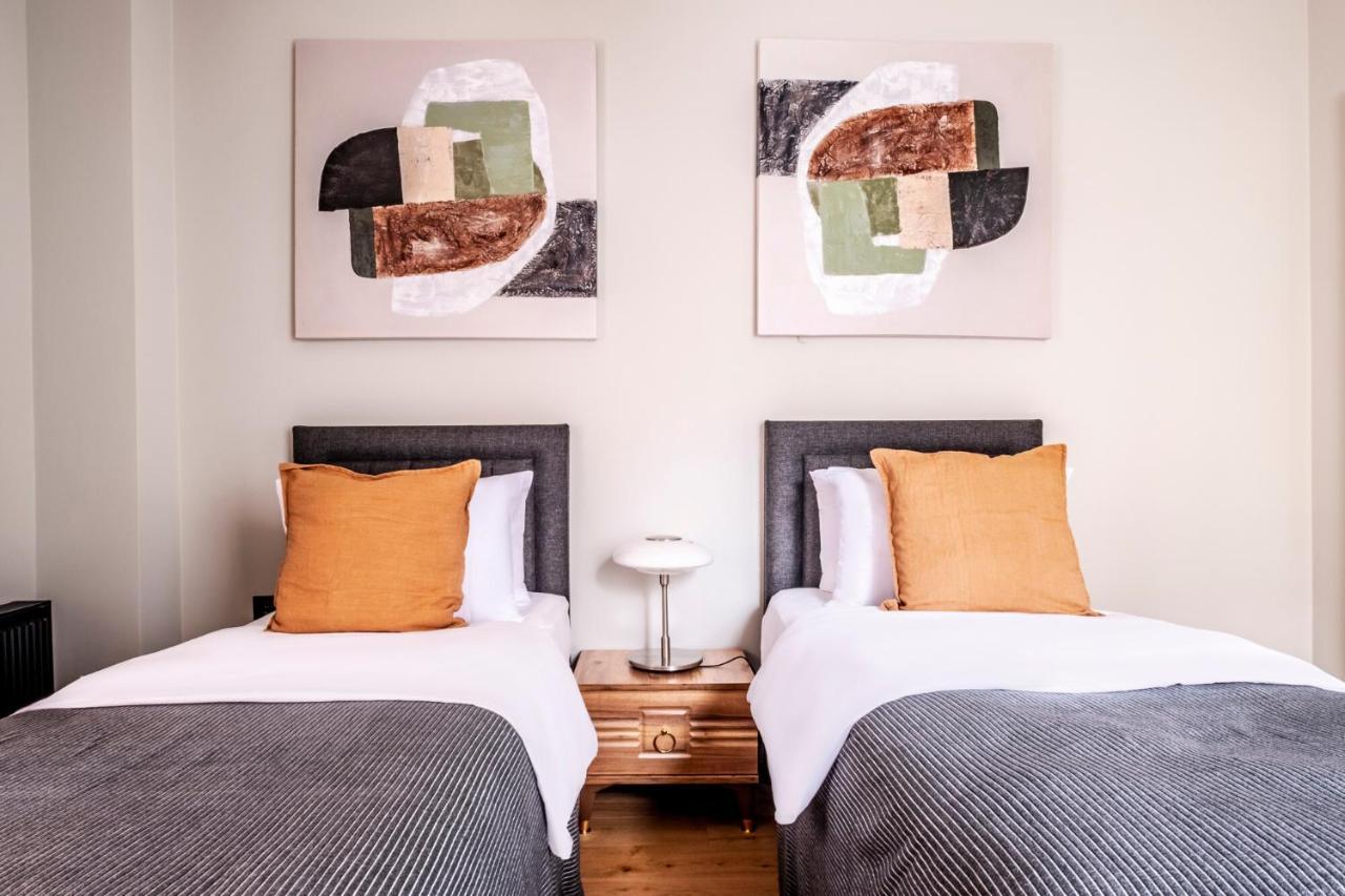 Charming Flat With Central Location In Beyoglu Istanbul Bagian luar foto