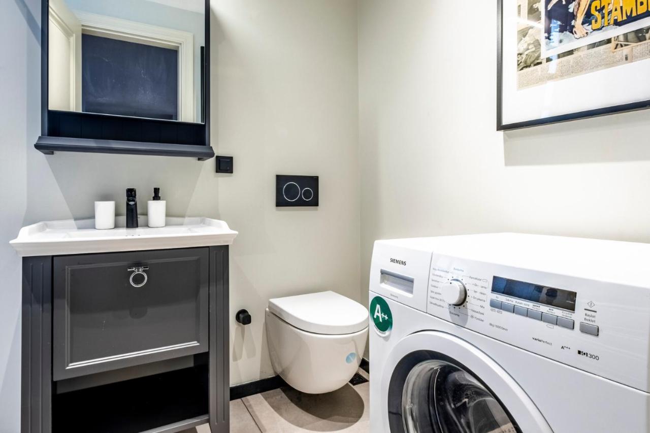 Charming Flat With Central Location In Beyoglu Istanbul Bagian luar foto